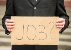  智慧食堂省人工究竟是引發(fā)失業(yè)還是就業(yè)，看看AI怎么說？